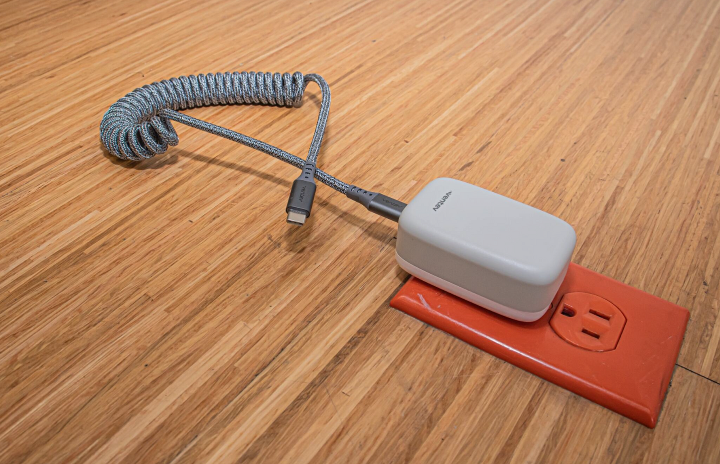 Ventev - Cable Helix USB C a USB C