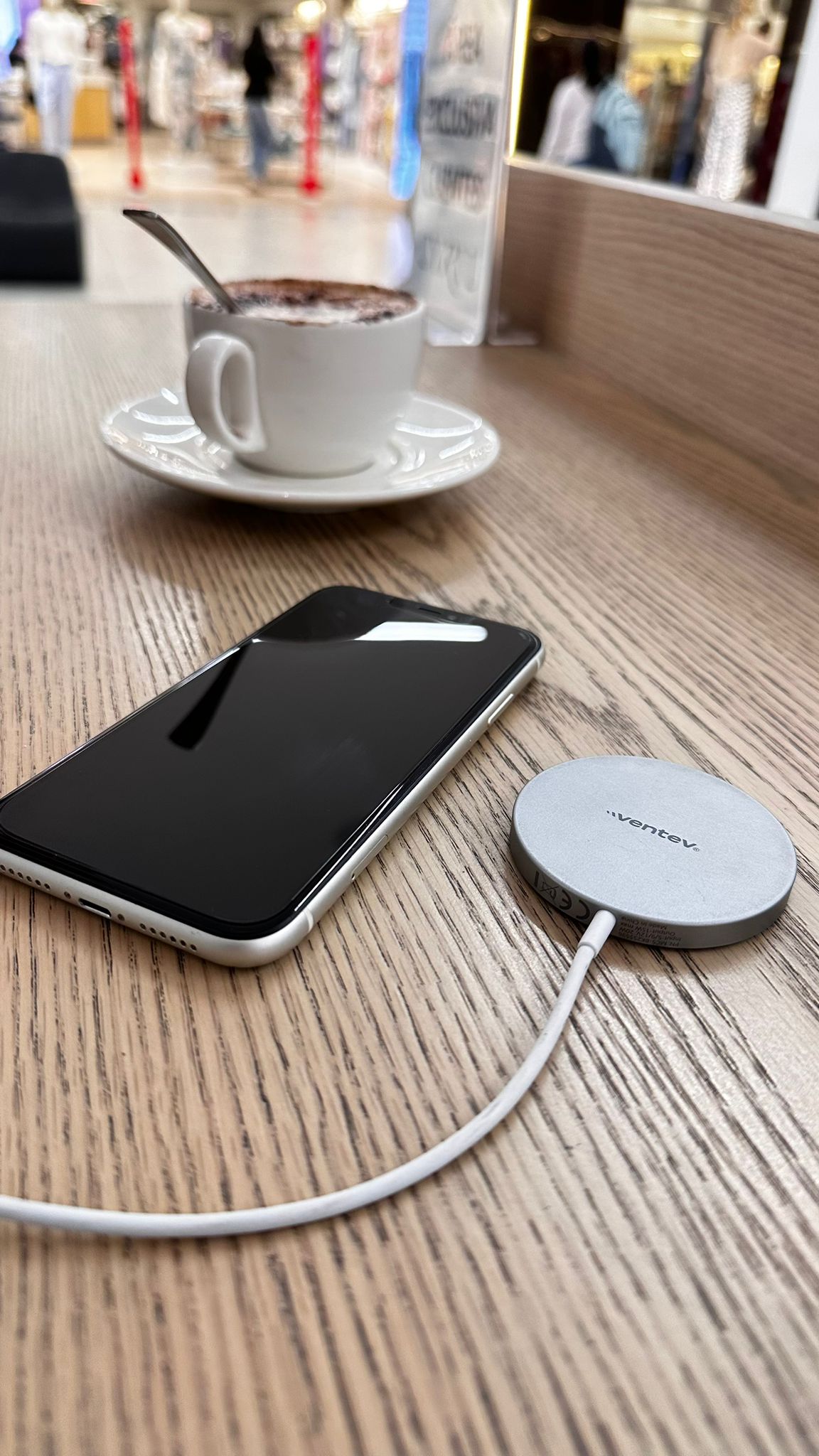 Ventev - Cargador MagSafe 15W
